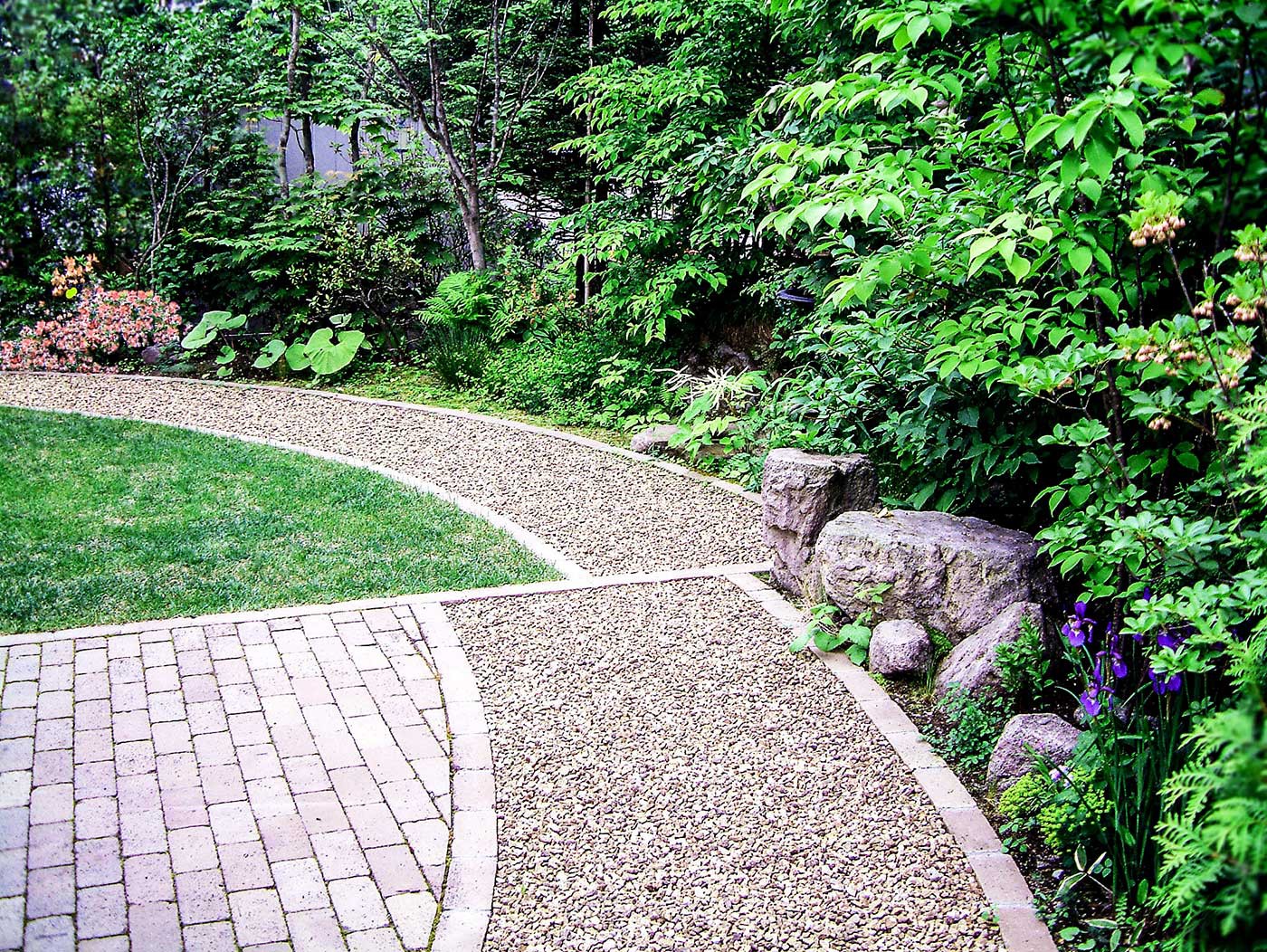 主庭のディテール