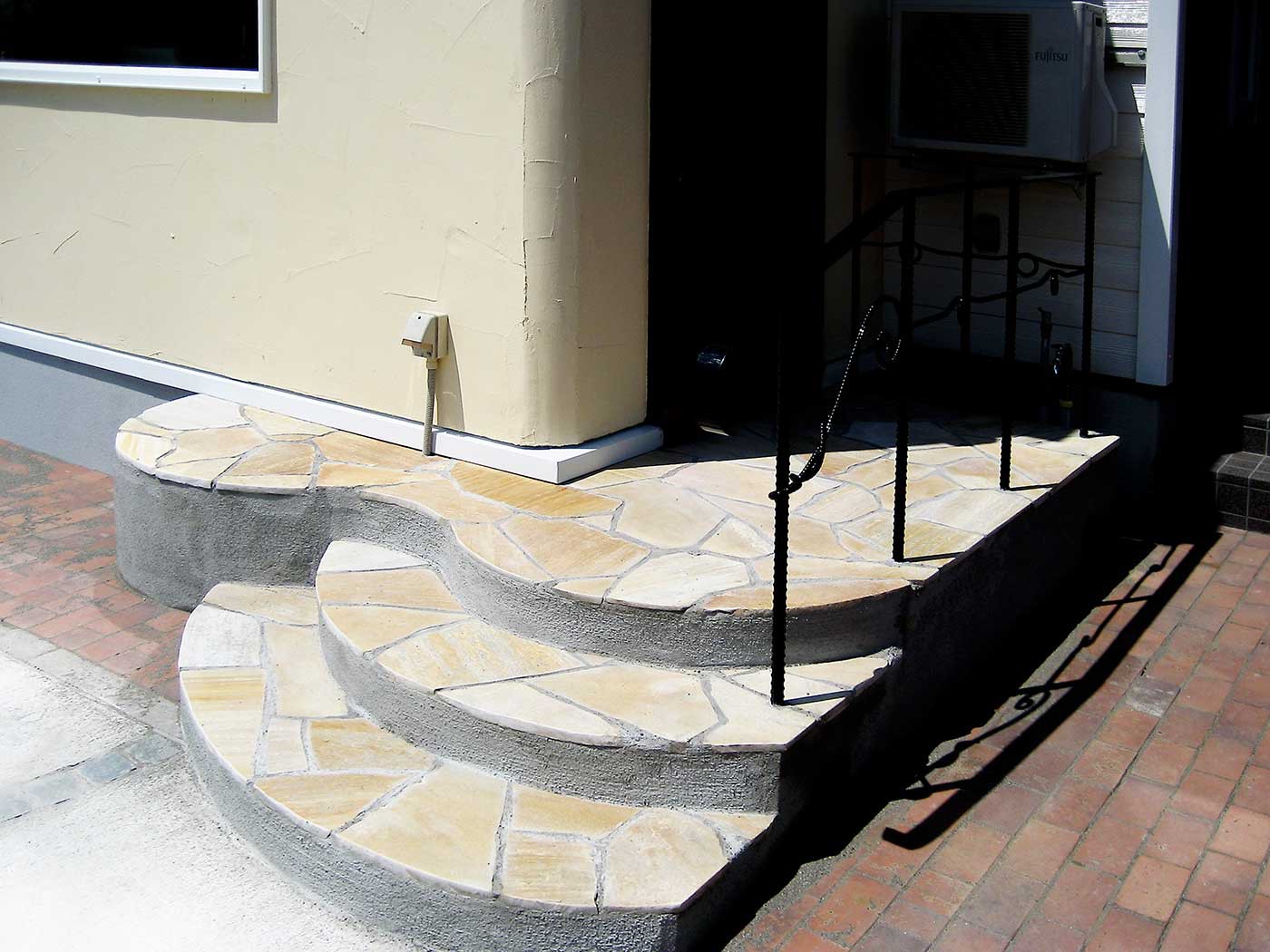 クウォーツサイトエントランス