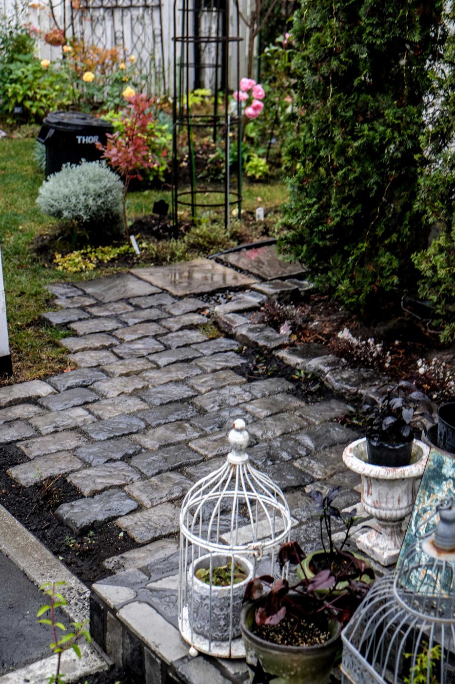 メインガーデンへのエントランス