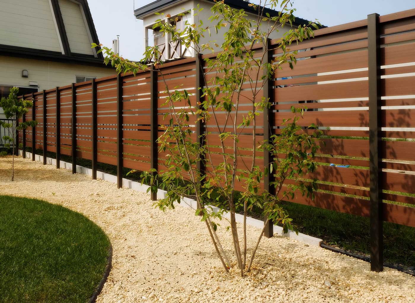 境界フェンスはF&F樹脂製フェンス