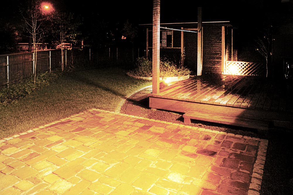 メインガーデンの夜