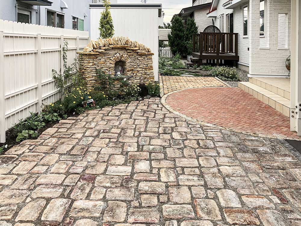 フロントヤード全景