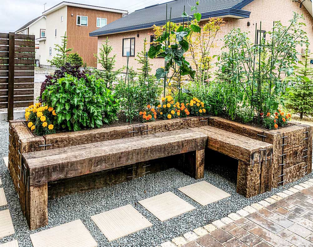 枕木レイズドベッド（ベンチ併設タイプ）