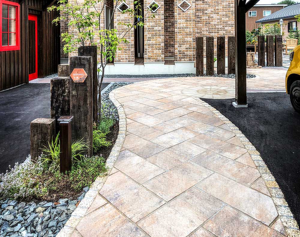 エントランス（乾きました）