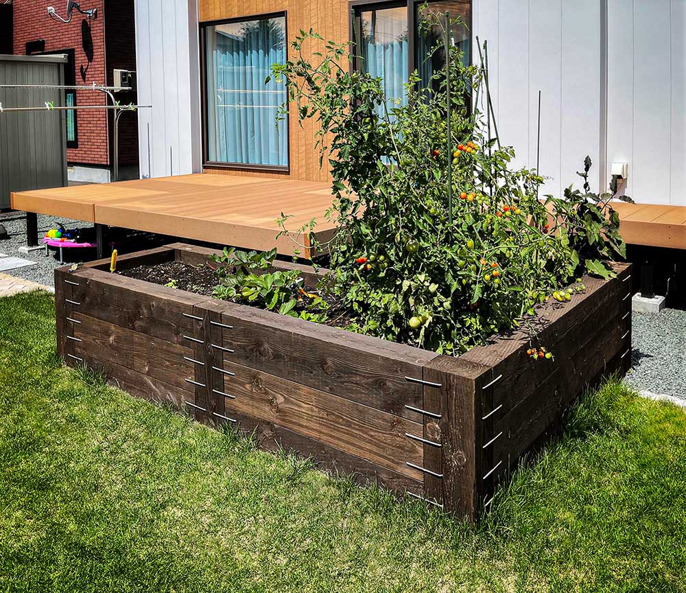 枕木のレイズドベッド