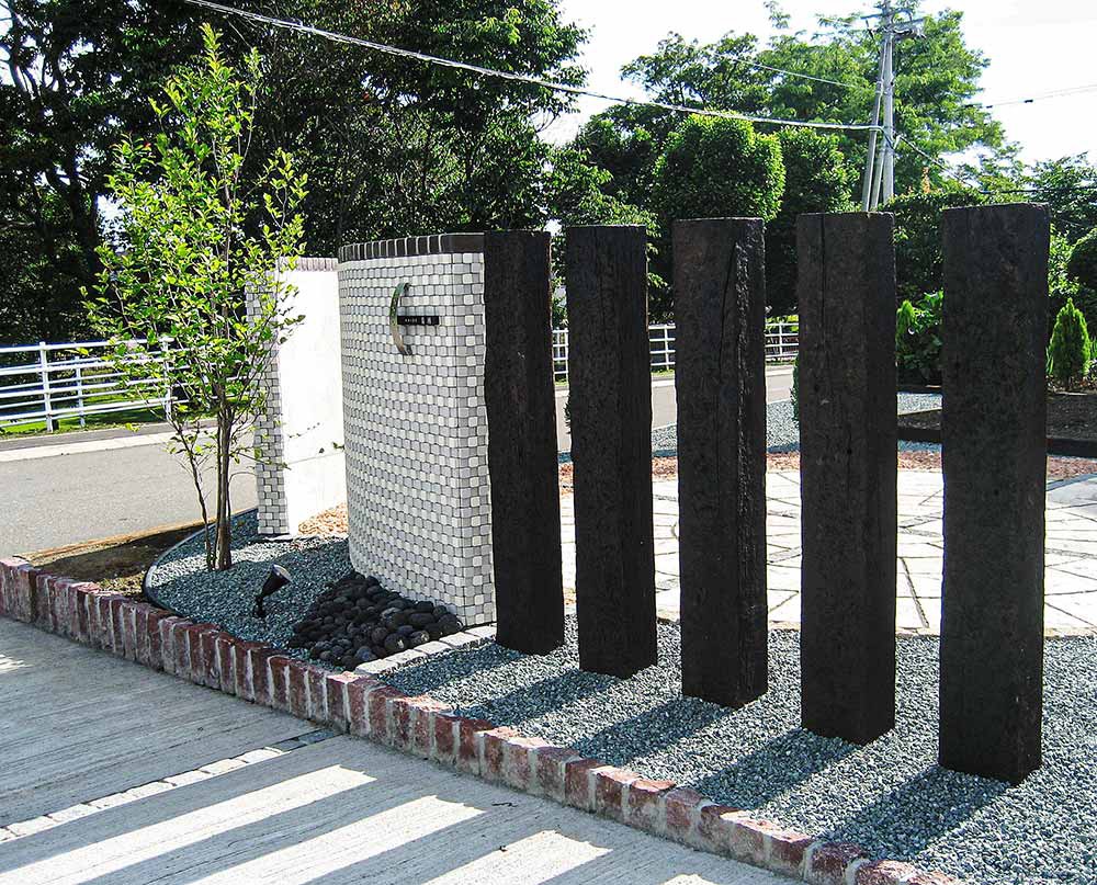 枕木スリットを袖に