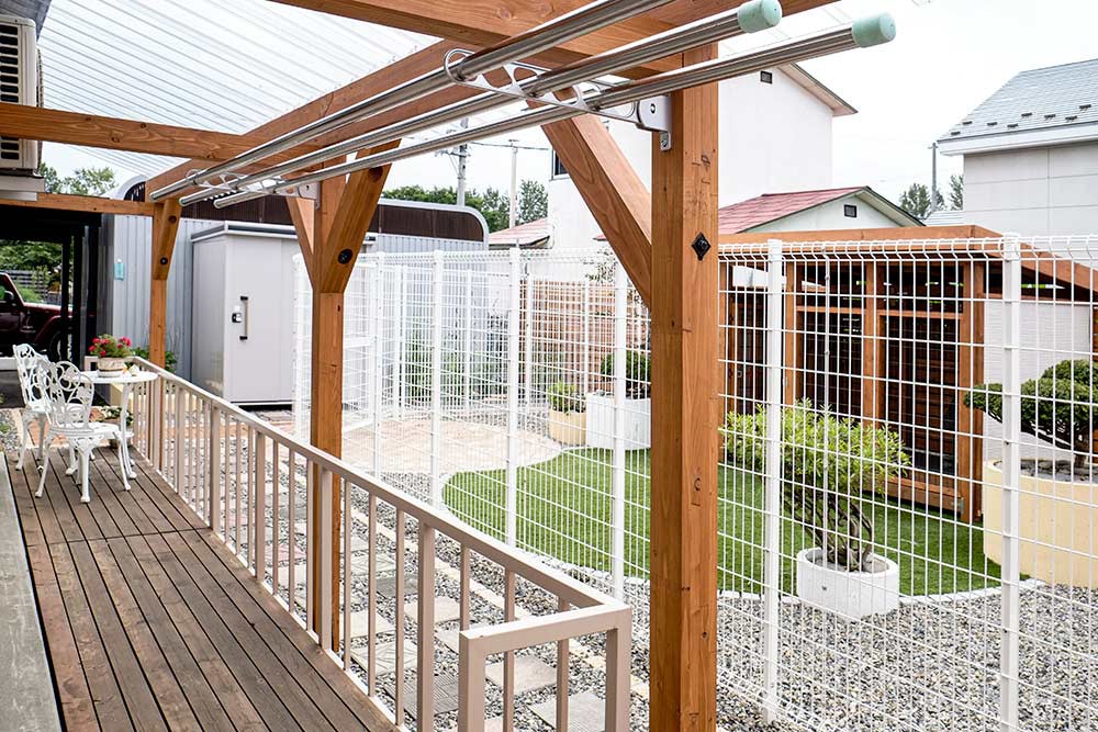 ベランダルーフ