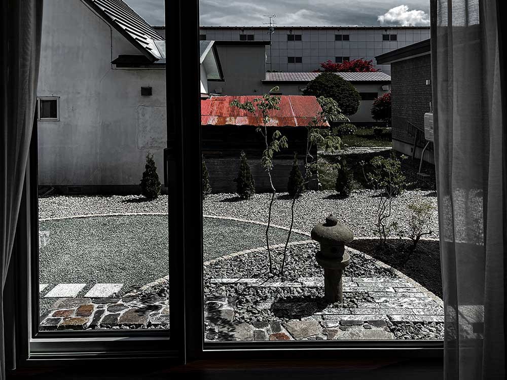 くつろぎの窓から