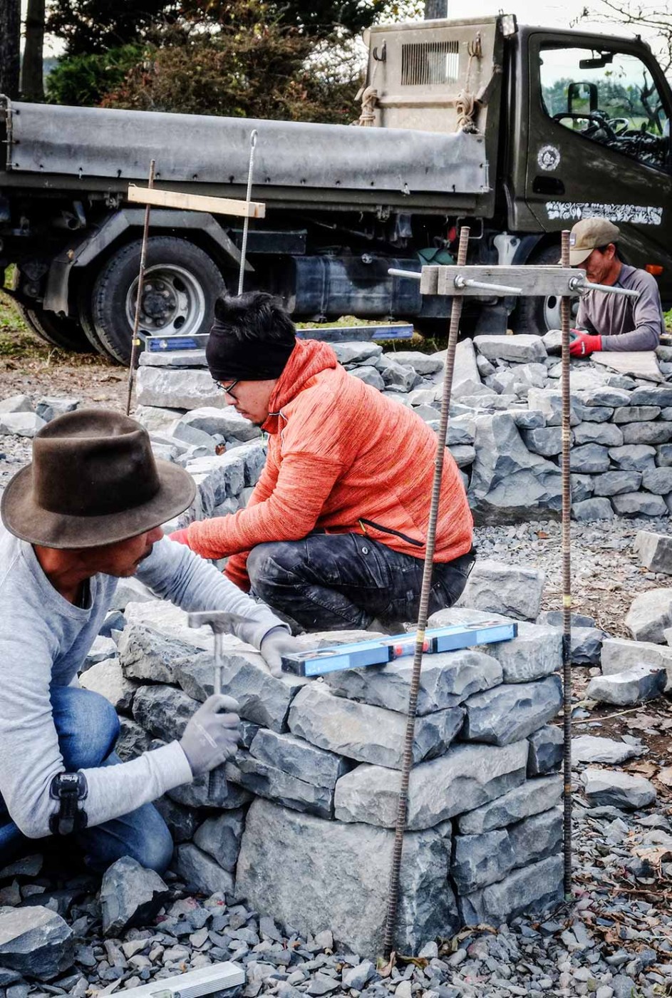 来年イギリスに資格を取りに行く予定の若き職人のアベちゃん。