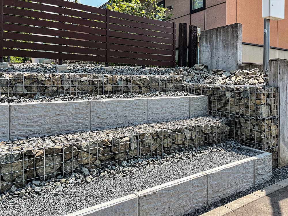 L型土留擁壁との併用